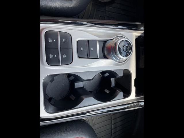 Used 2023 Ford Explorer ST-Line w/ Class IV Trailer Tow Package image 30