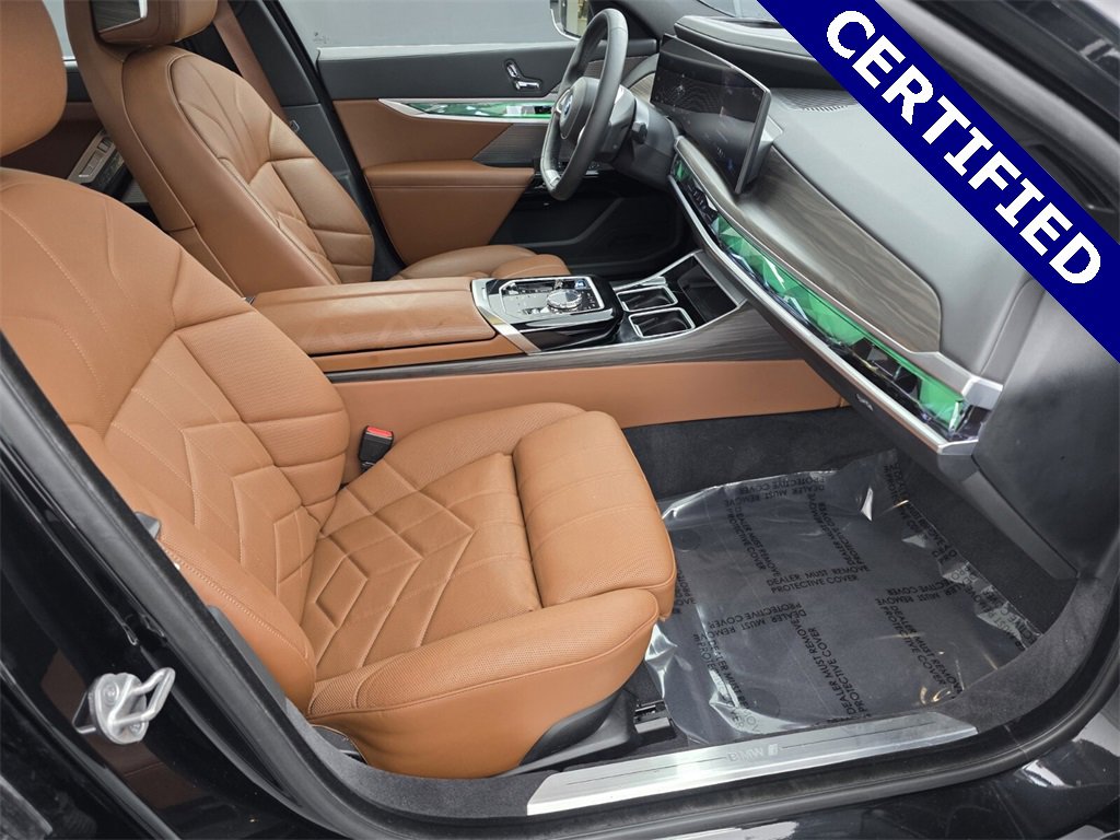 Certified 2023 BMW i7 xDrive60 image 28