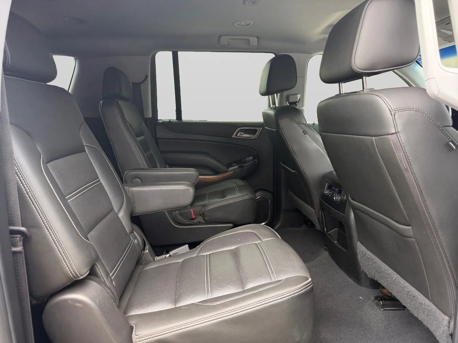Used 2019 GMC Yukon XL Denali RWD image 33