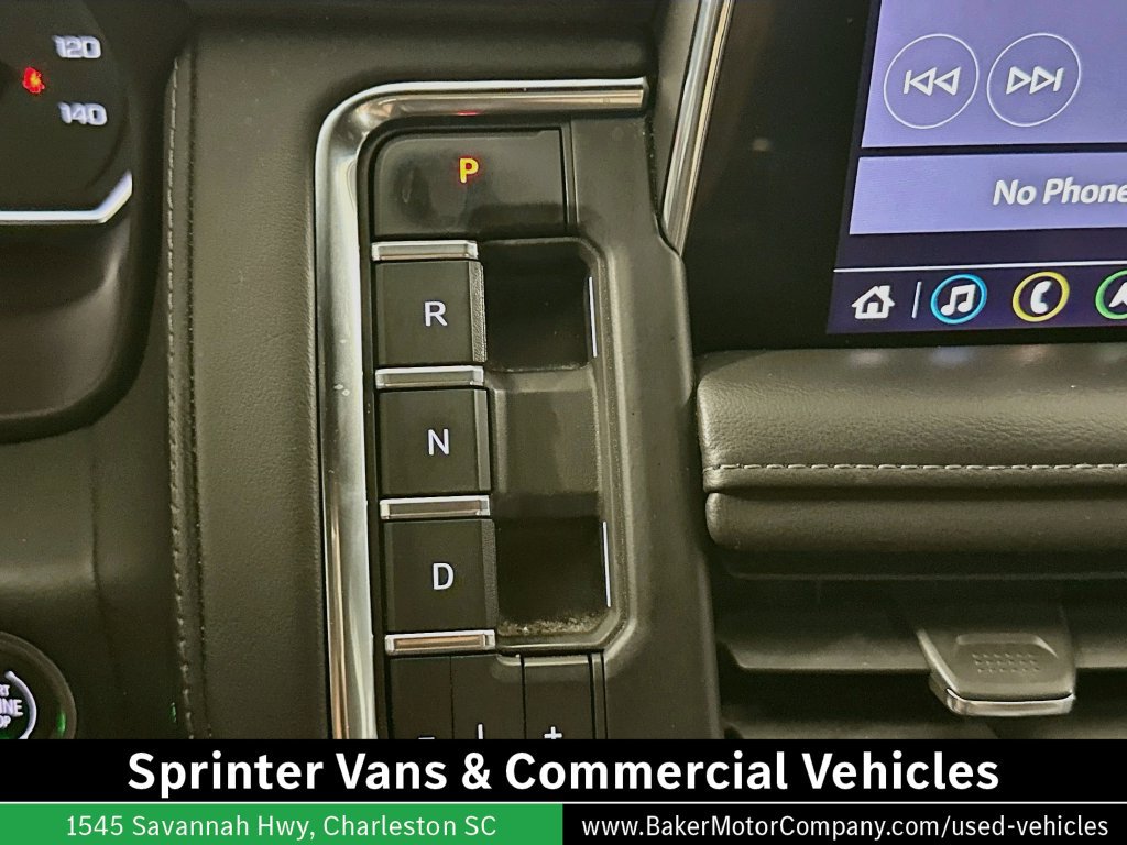 Used 2021 Chevrolet Suburban LT w/ Luxury Package RWD image 18