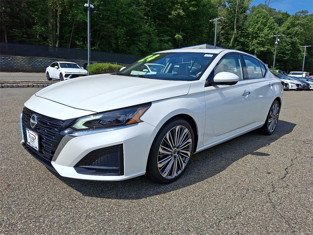 Certified 2024 Nissan Altima 2.5 SL image 3