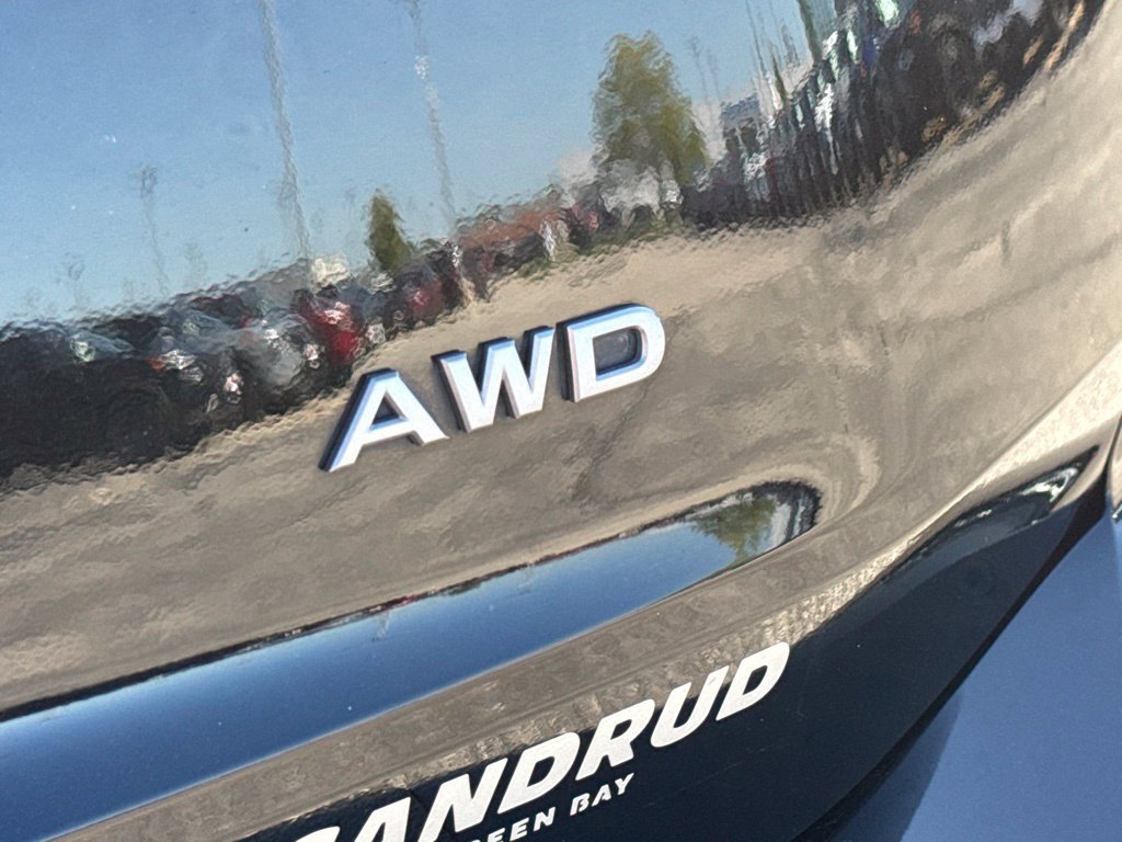 Certified 2026 Nissan Rogue SV AWD/4WD image 5