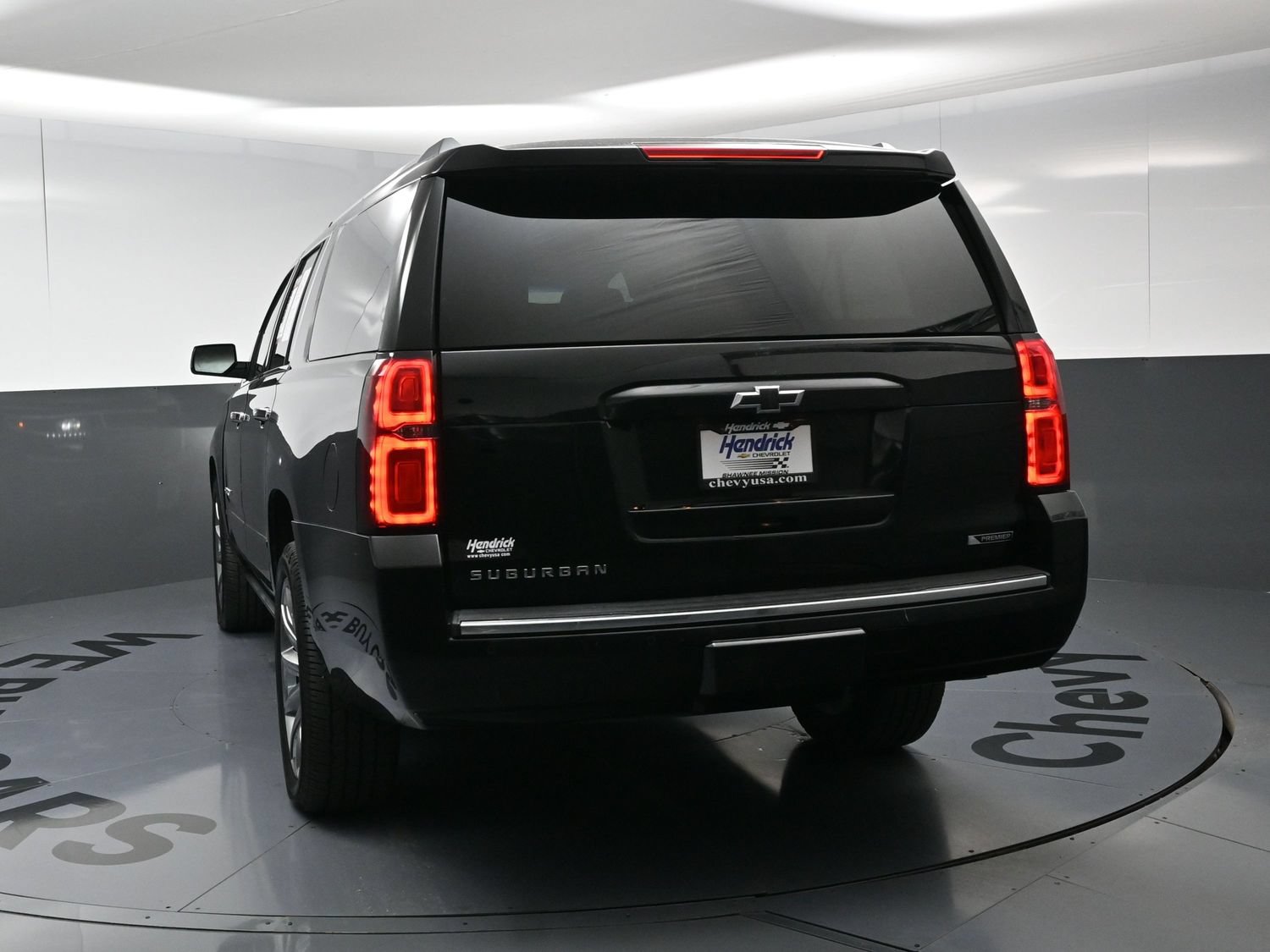 Used 2017 Chevrolet Suburban Premier AWD/4WD image 8