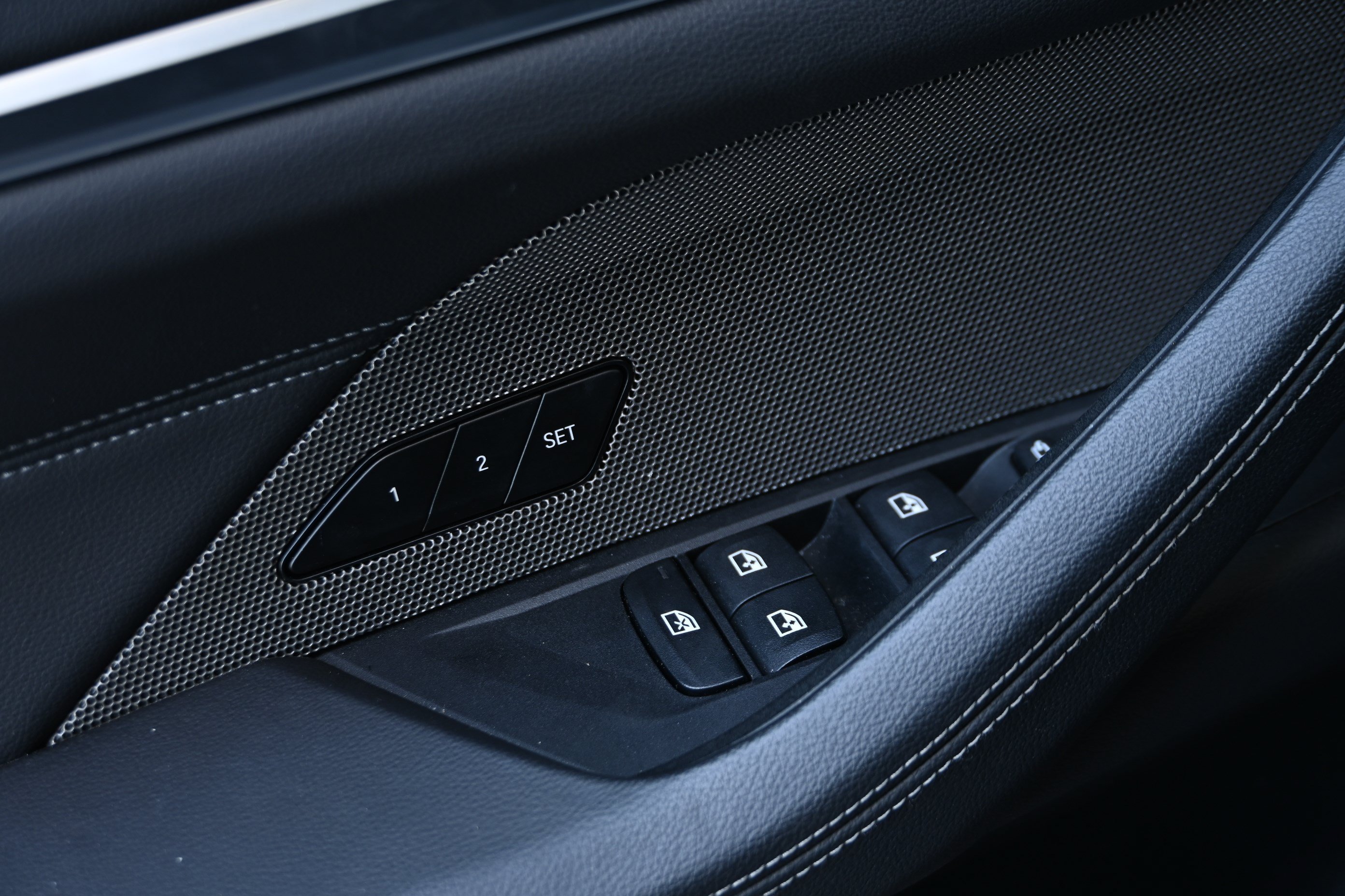 Certified 2025 BMW i4 eDrive40 RWD image 26