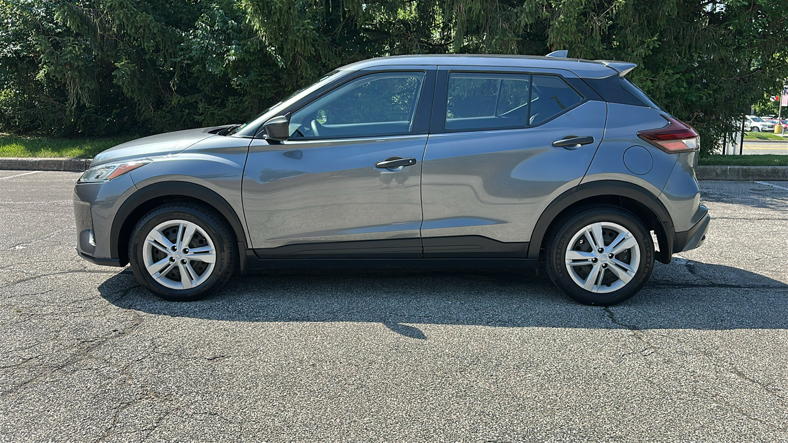 Certified 2021 Nissan Kicks S FWD image 26