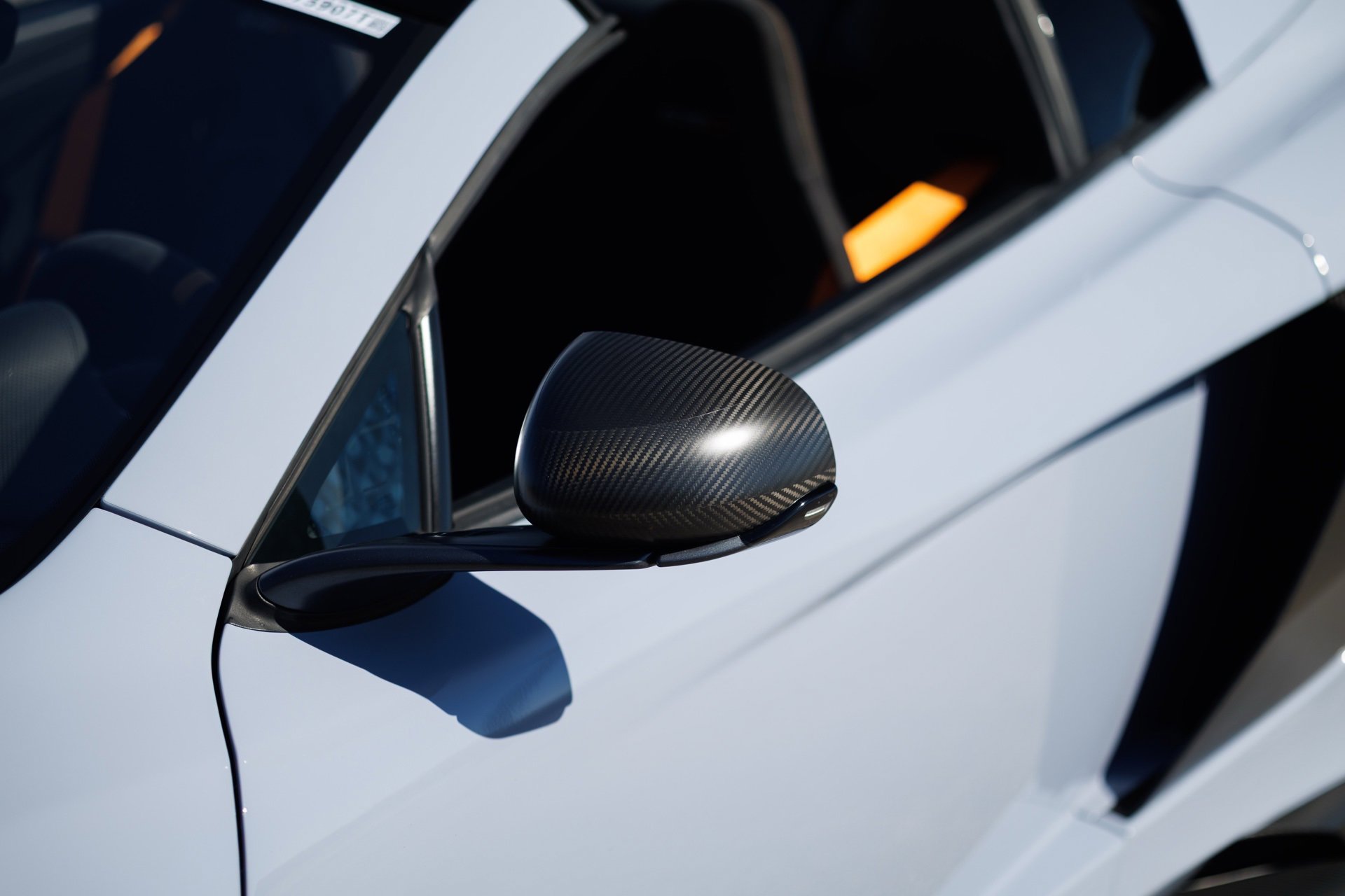 Used 2016 McLaren 675LT Spider image 25