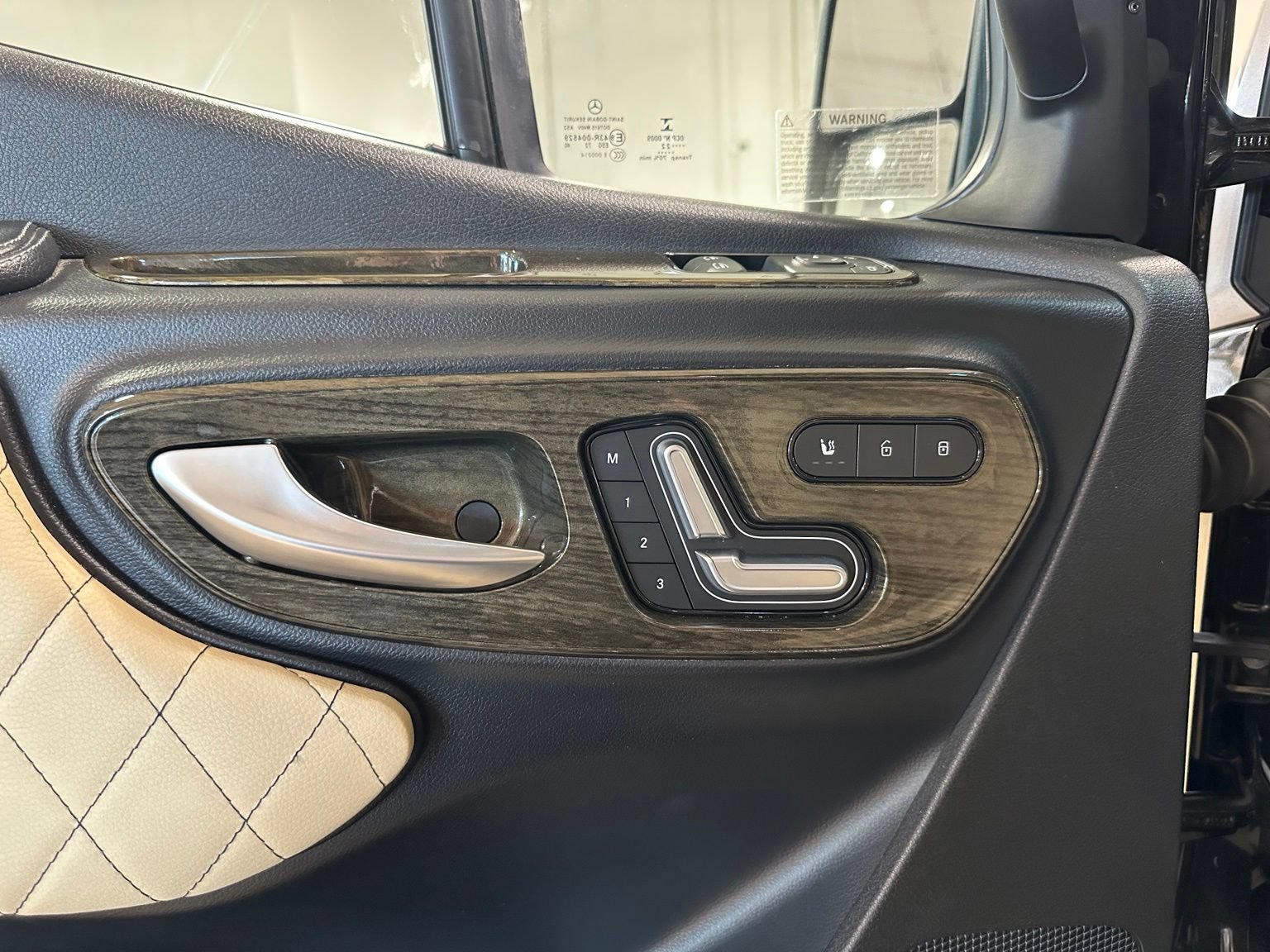 Used 2022 Mercedes-Benz Sprinter 3500 w/ Parking Package image 42