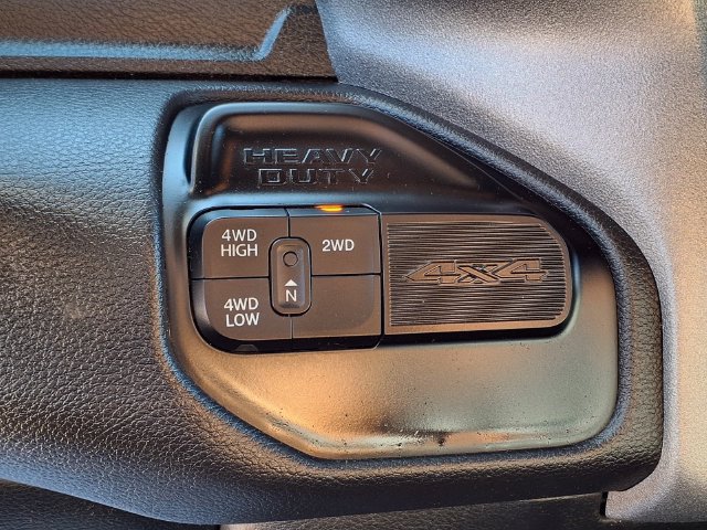 Used 2024 RAM 5500 Tradesman w/ Chrome Appearance Group AWD/4WD image 10