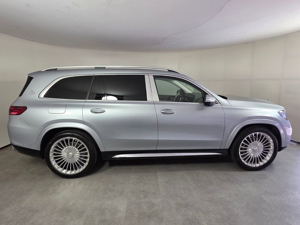 Certified 2024 Mercedes-Benz Maybach GLS 600 4MATIC image 3