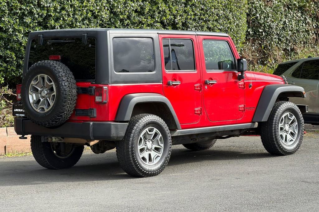 Used 2014 Jeep Wrangler Unlimited Rubicon w/ Connectivity Group AWD/4WD image 4
