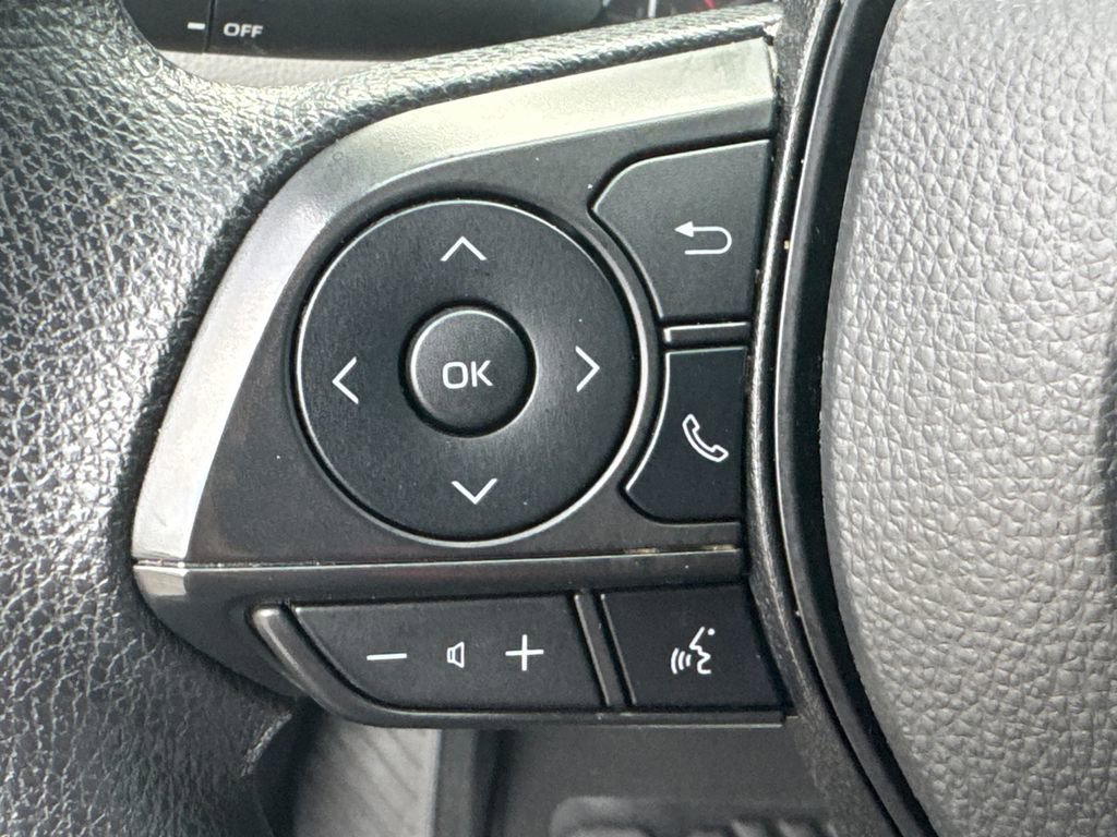 Certified 2024 Toyota Corolla Cross L image 25