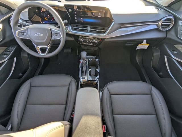 Used 2025 Chevrolet Trax ACTIV w/ Driver Confidence Package FWD image 8