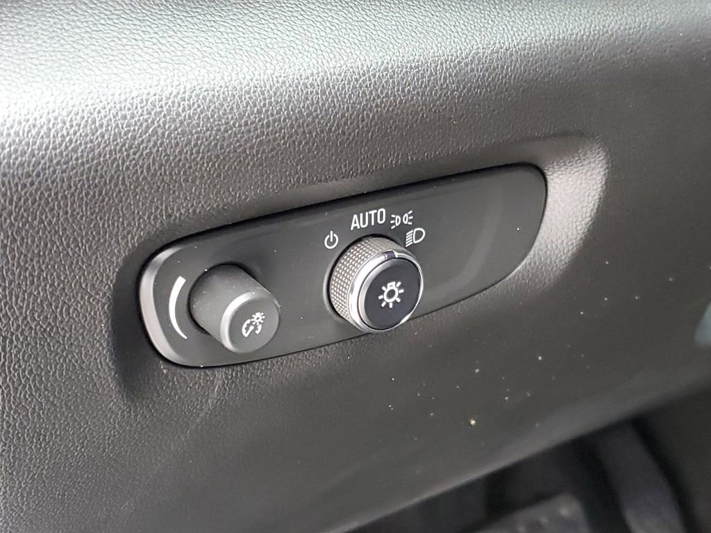 Certified 2023 Chevrolet Traverse RS image 8