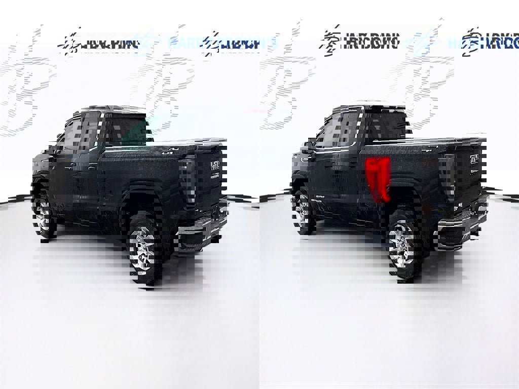Used 2025 GMC Sierra 1500 SLE image 2