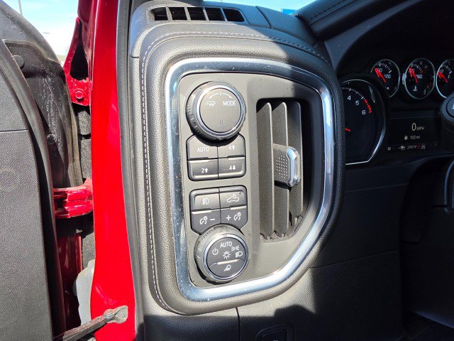 Used 2021 Chevrolet Silverado 1500 LTZ AWD/4WD image 37