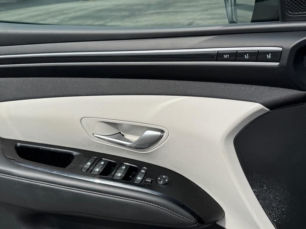 Used 2022 Hyundai Tucson Limited AWD/4WD image 20