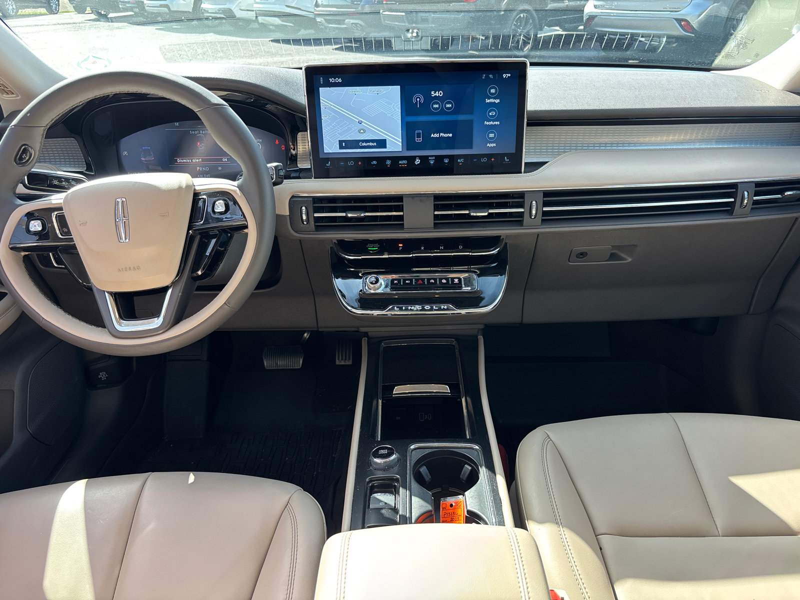 Certified 2023 Lincoln Corsair AWD w/ Rear Removable Package Tray image 28