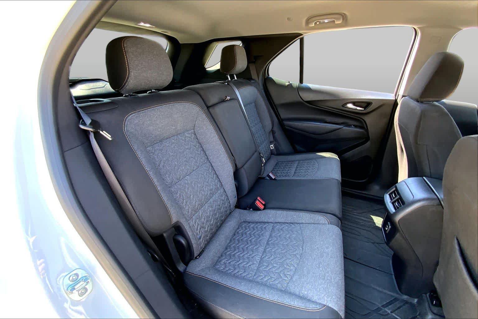 Used 2023 Chevrolet Equinox LT FWD image 19