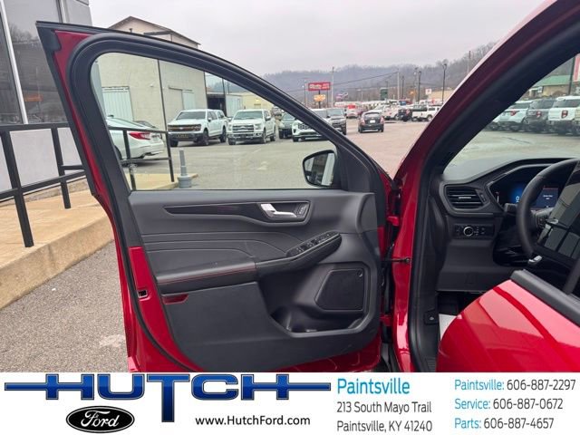 New 2026 Ford Escape ST-Line w/ Tech Pack #1 AWD/4WD image 12