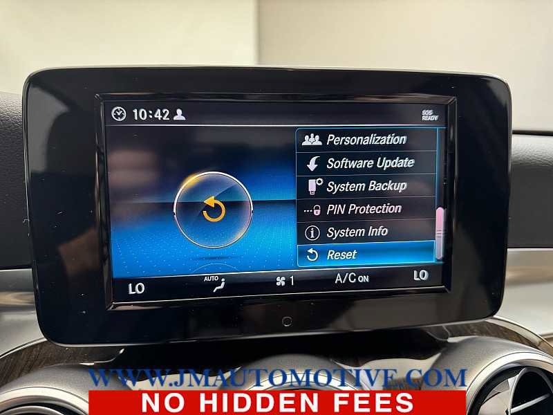 Used 2019 Mercedes-Benz C 300 4MATIC Sedan image 30