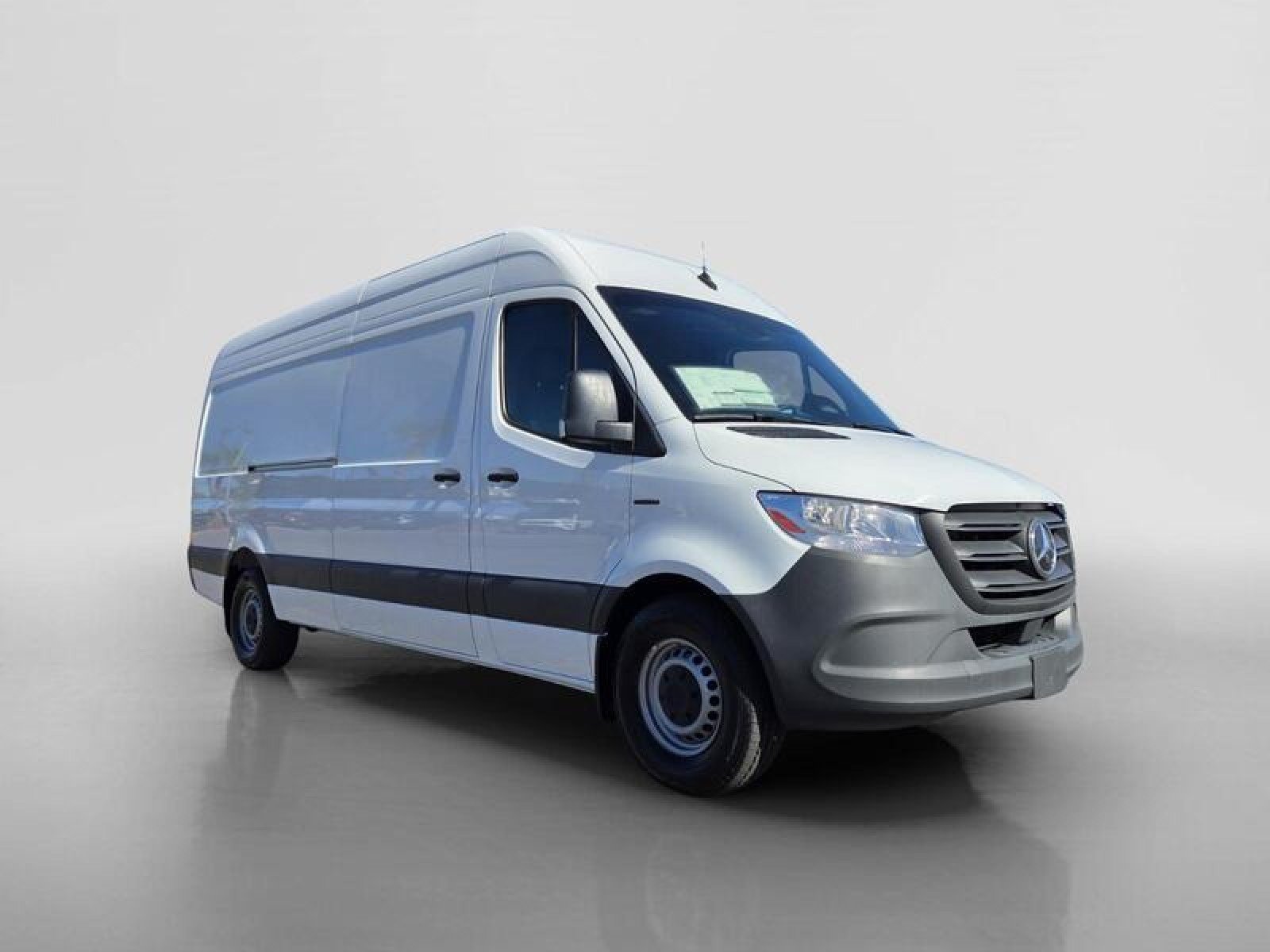 New 2025 Mercedes-Benz eSprinter 170 Cargo image 7
