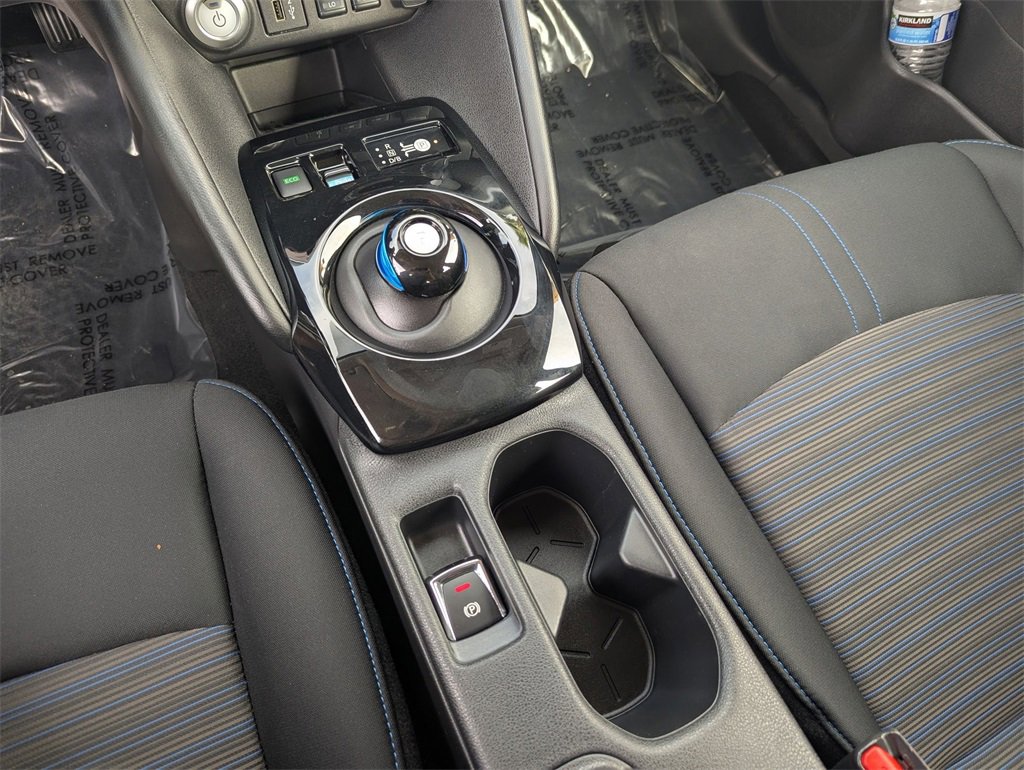 Used 2024 Nissan Leaf SV Plus image 29