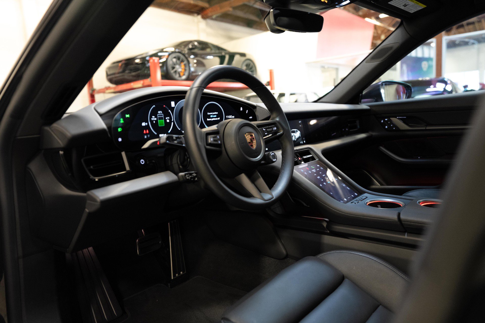 Used 2025 Porsche Taycan RWD image 65