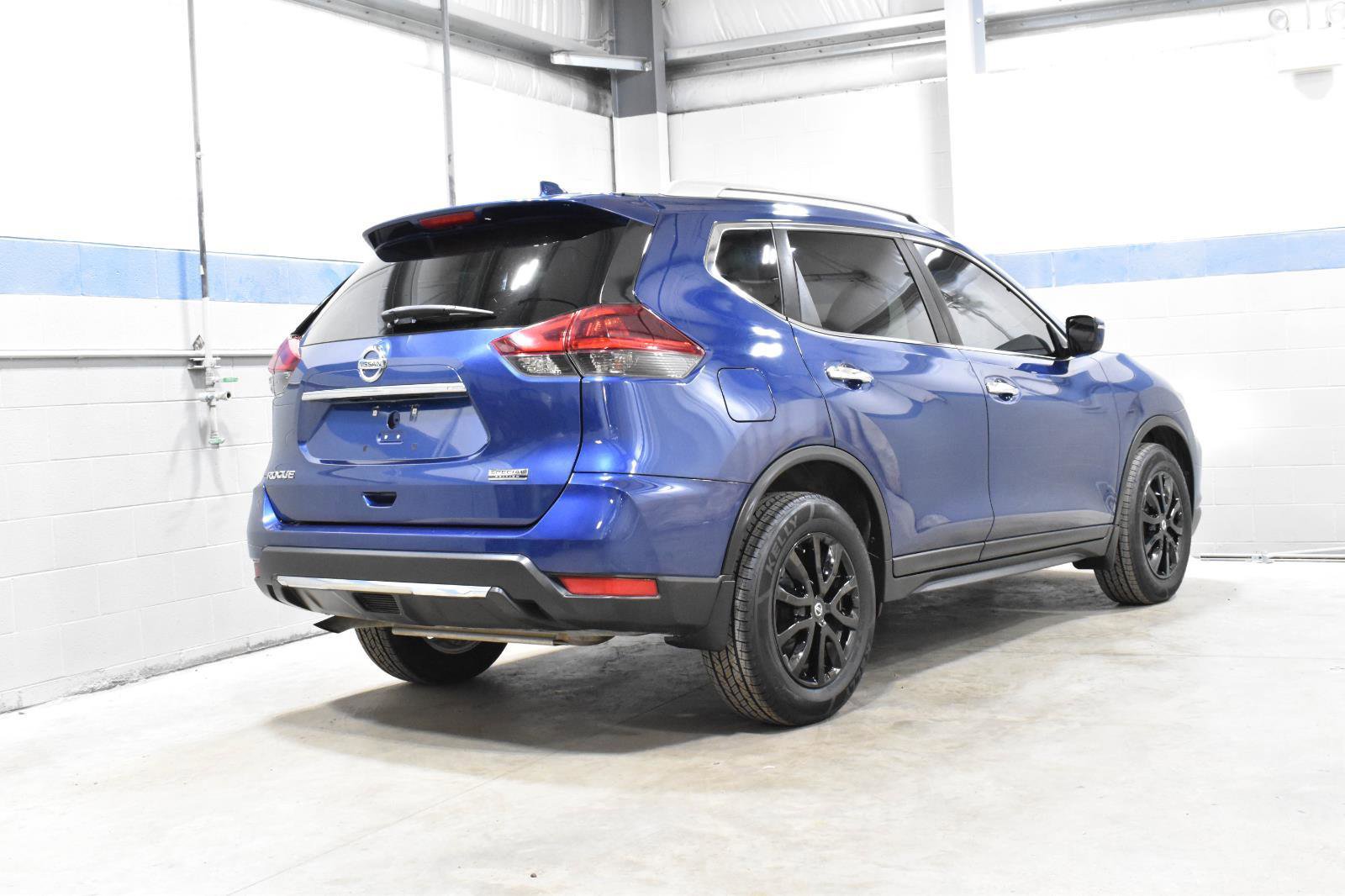 Used 2019 Nissan Rogue S image 26