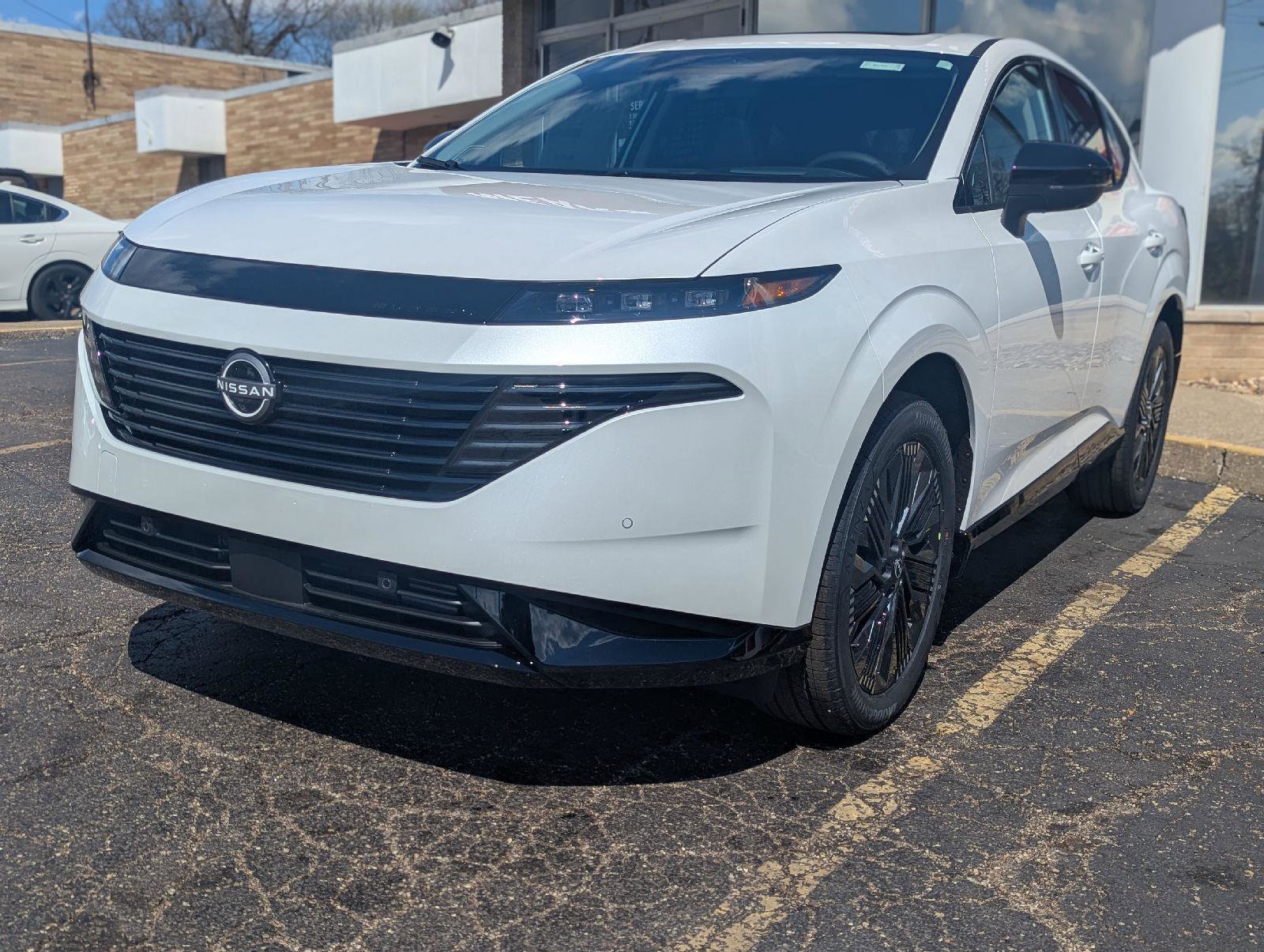 New 2026 Nissan Murano Platinum w/ Cargo Package AWD/4WD image 14