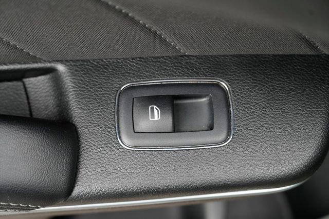 Used 2023 Dodge Charger SXT image 31