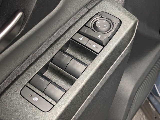 Used 2026 Toyota RAV4 SE AWD/4WD image 10