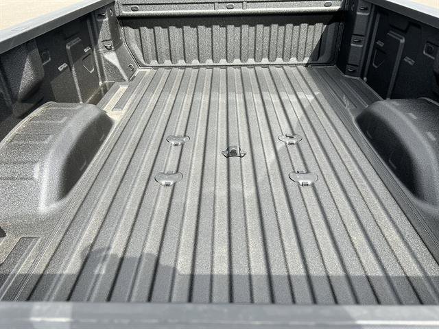 New 2026 Chevrolet Silverado 2500 Custom w/ Custom Value Package AWD/4WD image 5
