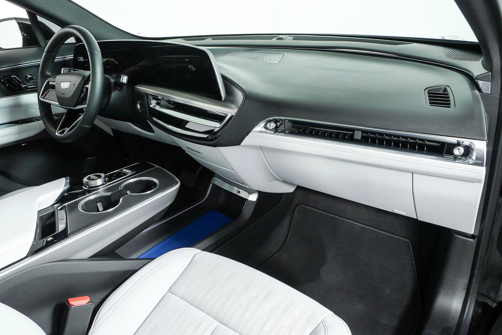 Certified 2024 Cadillac Lyriq Sport RWD image 23