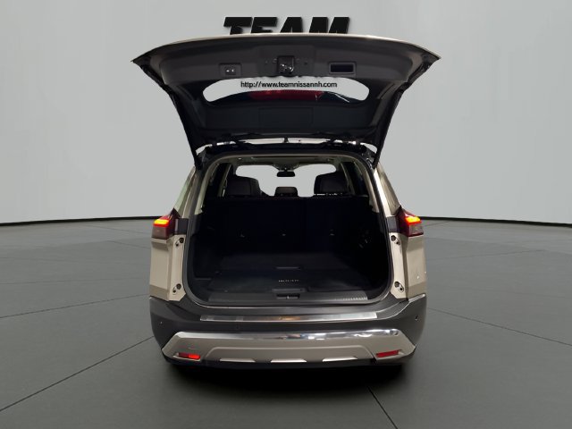 Used 2021 Nissan Rogue Platinum AWD/4WD image 6