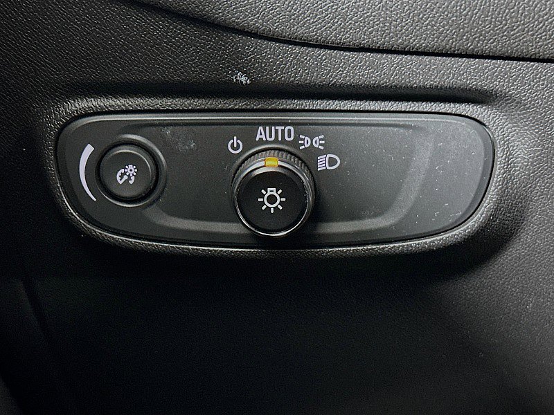 Used 2024 Chevrolet Equinox LT image 10