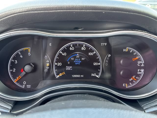 Used 2018 Jeep Grand Cherokee Overland AWD/4WD image 34
