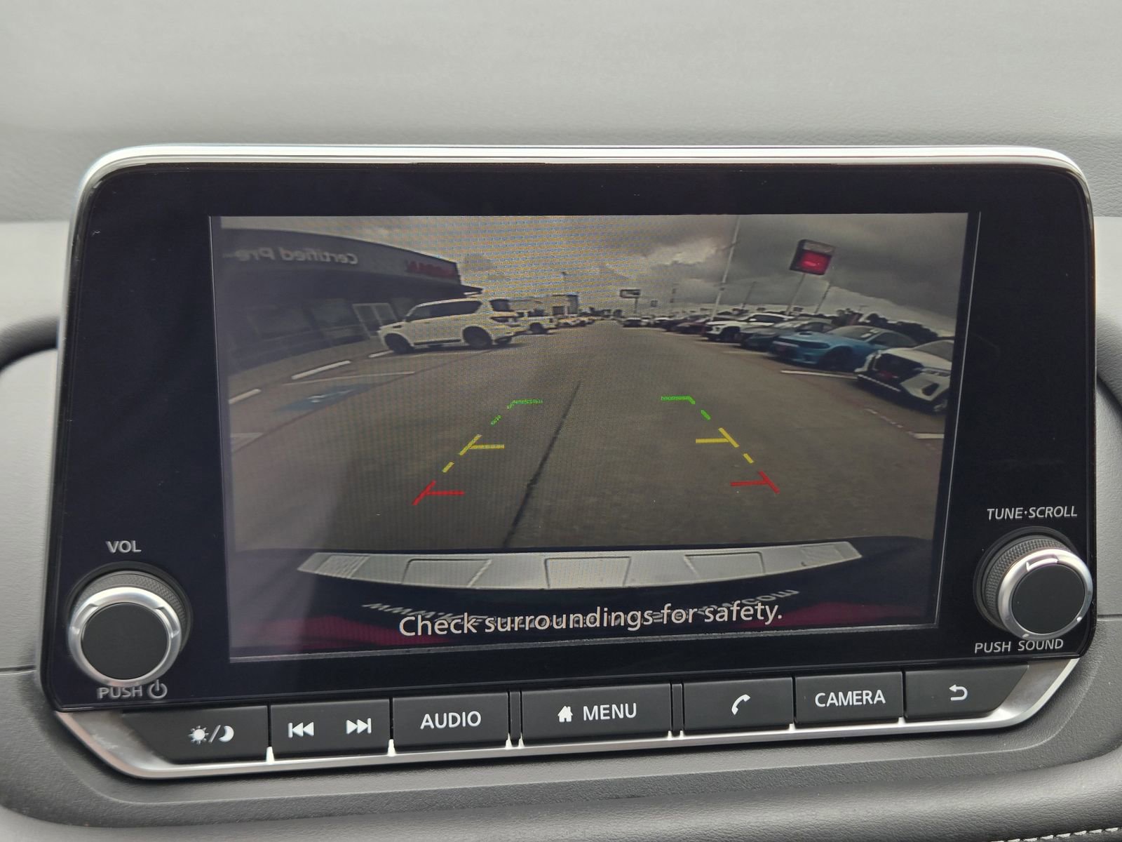 Certified 2025 Nissan Rogue SV FWD image 25