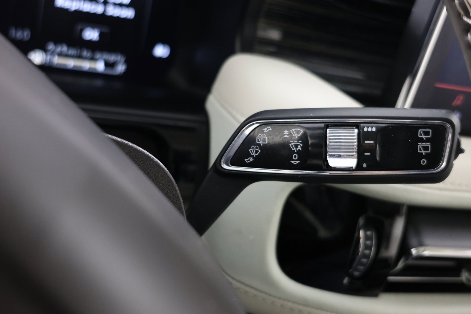 Used 2022 Lincoln Nautilus Black Label w/ Class II Trailer Tow Package image 27