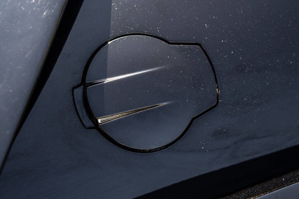 Used 2006 Lamborghini Murcielago Roadster image 96