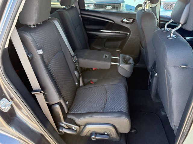 Used 2018 Dodge Journey SE w/ Connectivity Group FWD image 32
