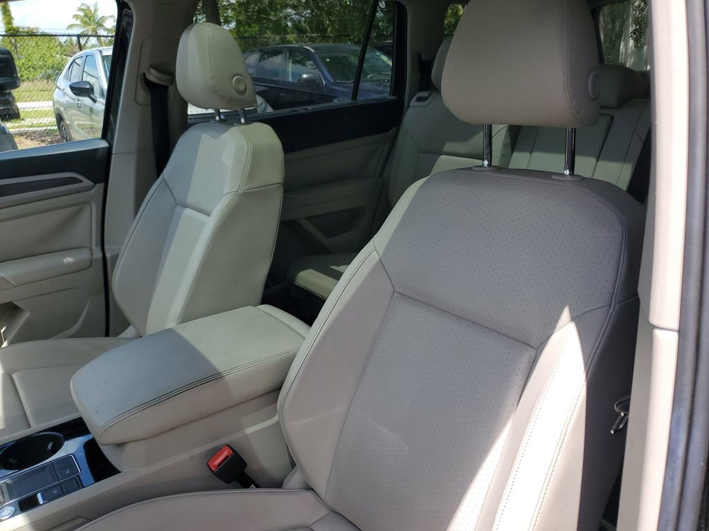 Used 2018 Volkswagen Atlas SEL FWD image 21