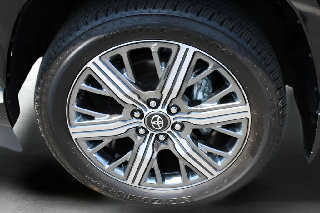 Certified 2026 Toyota Sequoia Capstone AWD/4WD image 3