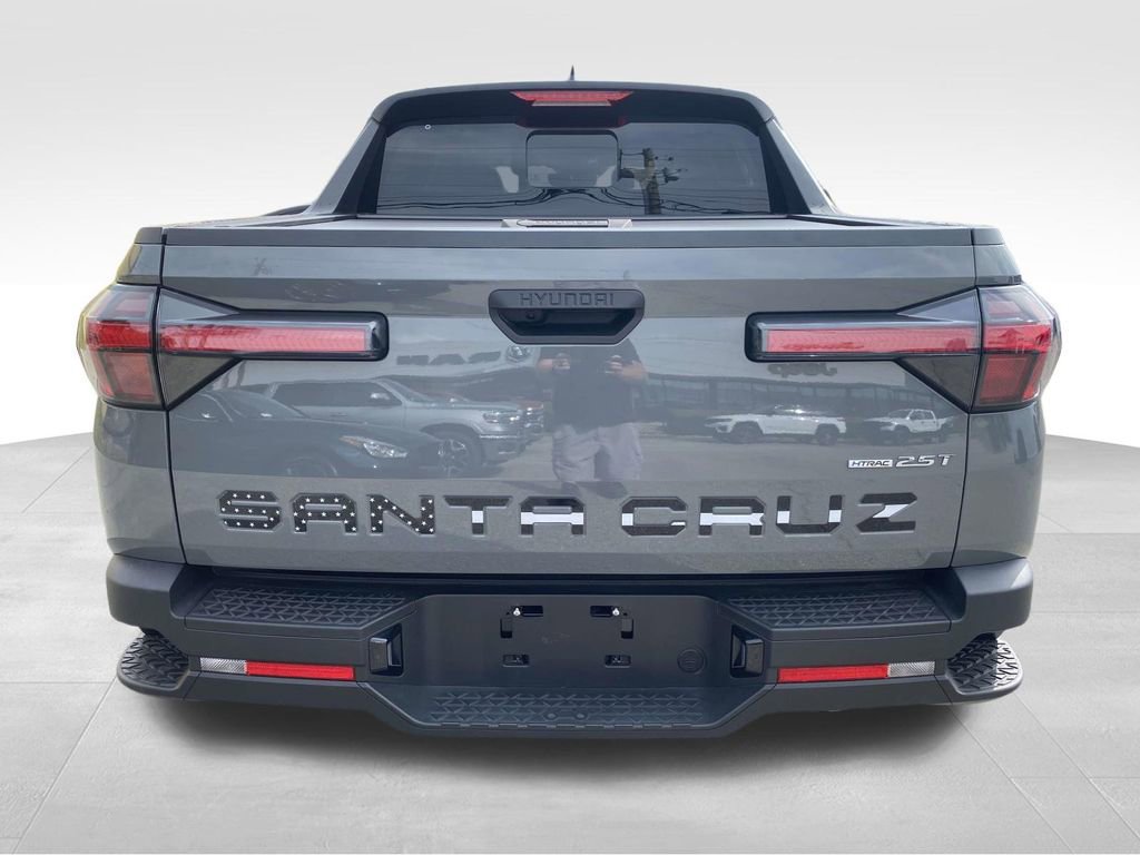 Used 2022 Hyundai Santa Cruz SEL Premium image 3