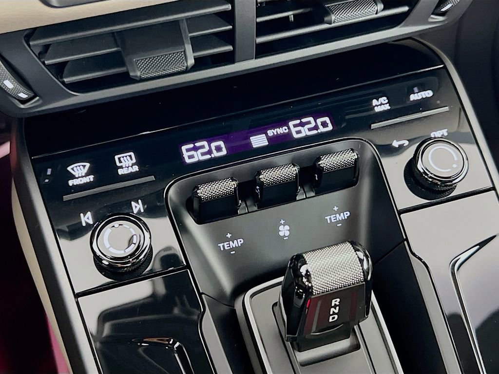 Certified 2025 Porsche 911 Carrera image 18