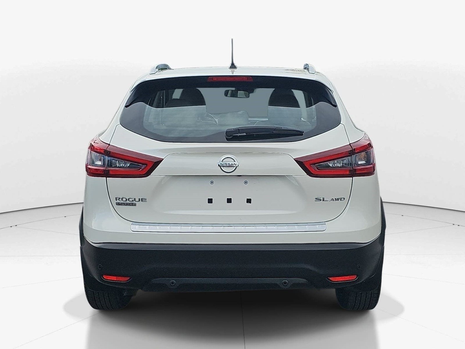 Used 2022 Nissan Rogue Sport SL AWD/4WD image 5