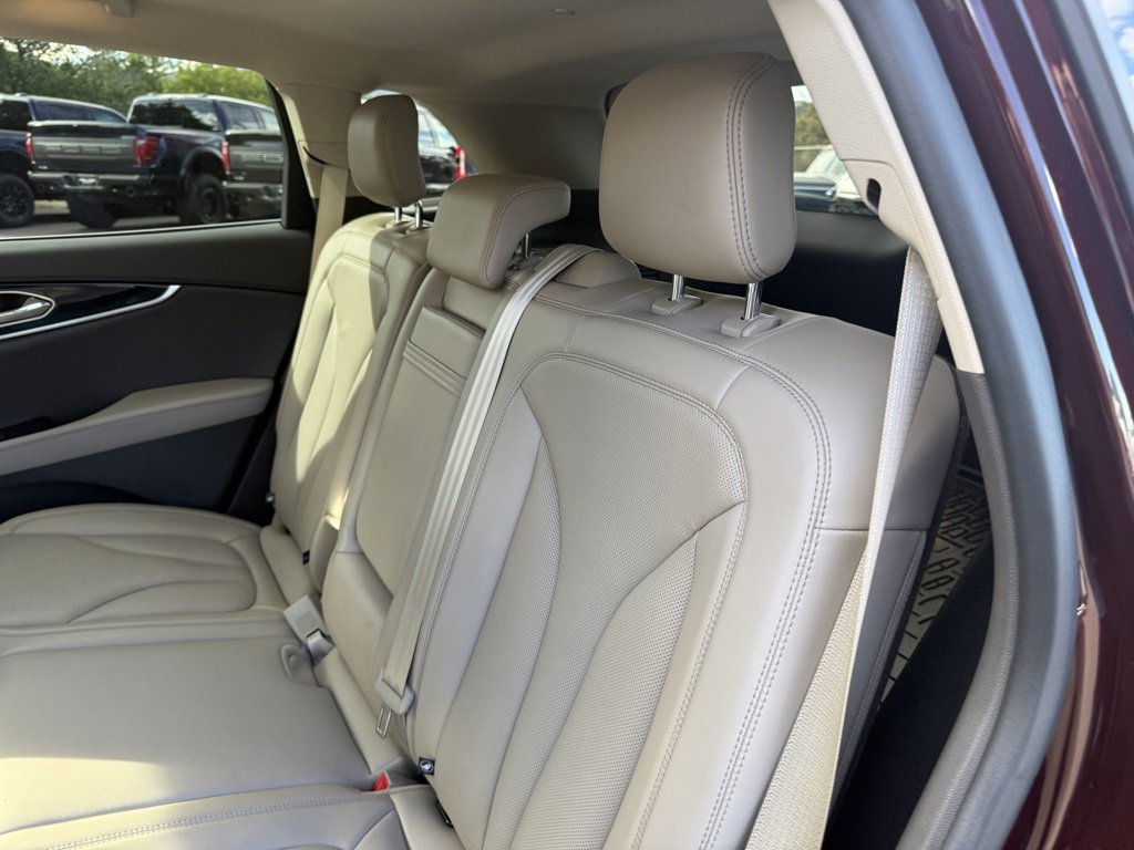 Certified 2022 Lincoln Nautilus Reserve image 19