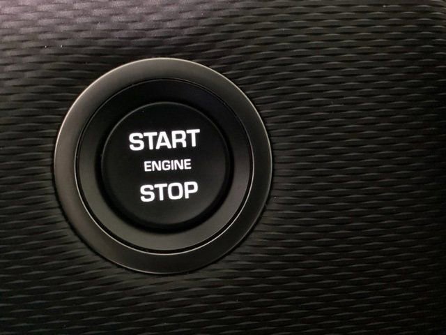 Used 2024 Land Rover Discovery Sport Dynamic SE image 22