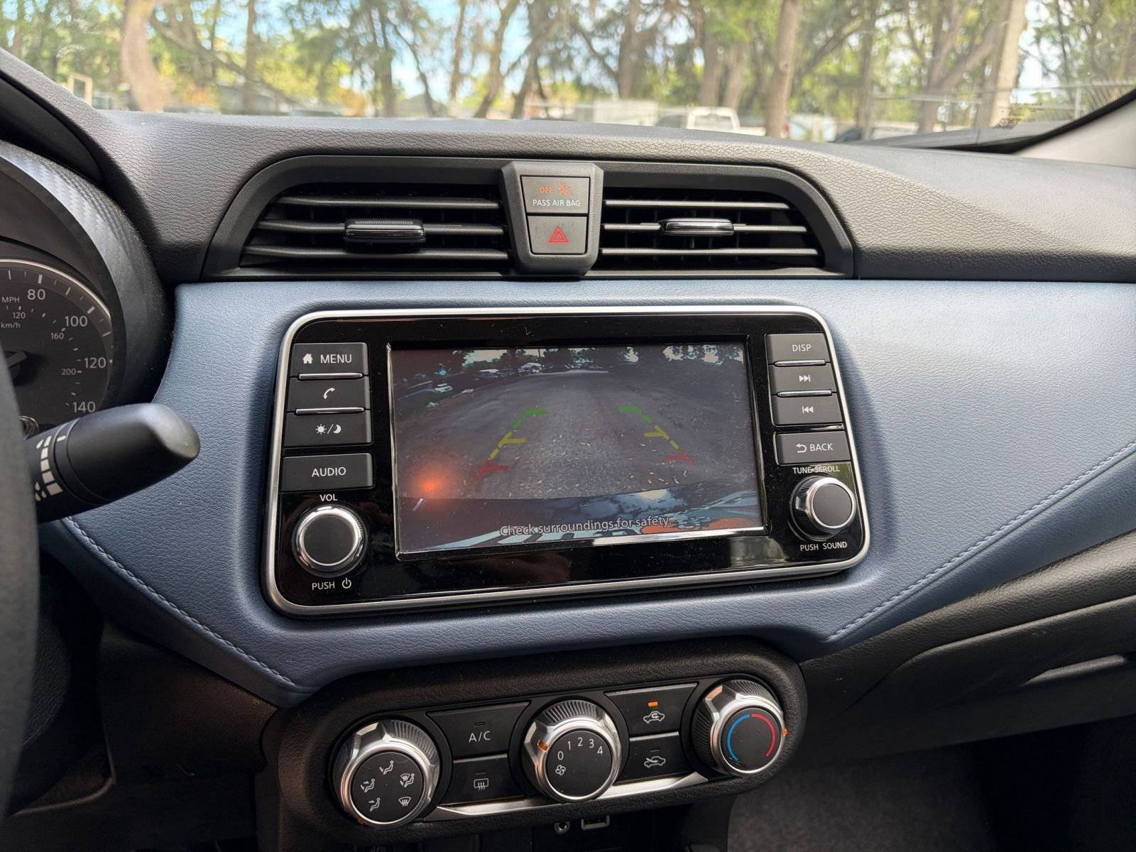Used 2025 Nissan Versa SV FWD image 21