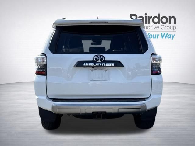 Used 2021 Toyota 4Runner TRD Off-Road Premium w/ Moonroof Package AWD/4WD image 6