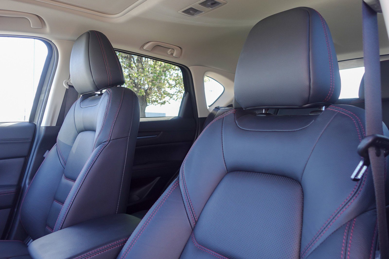 Used 2025 MAZDA CX-5 Carbon Edition image 10